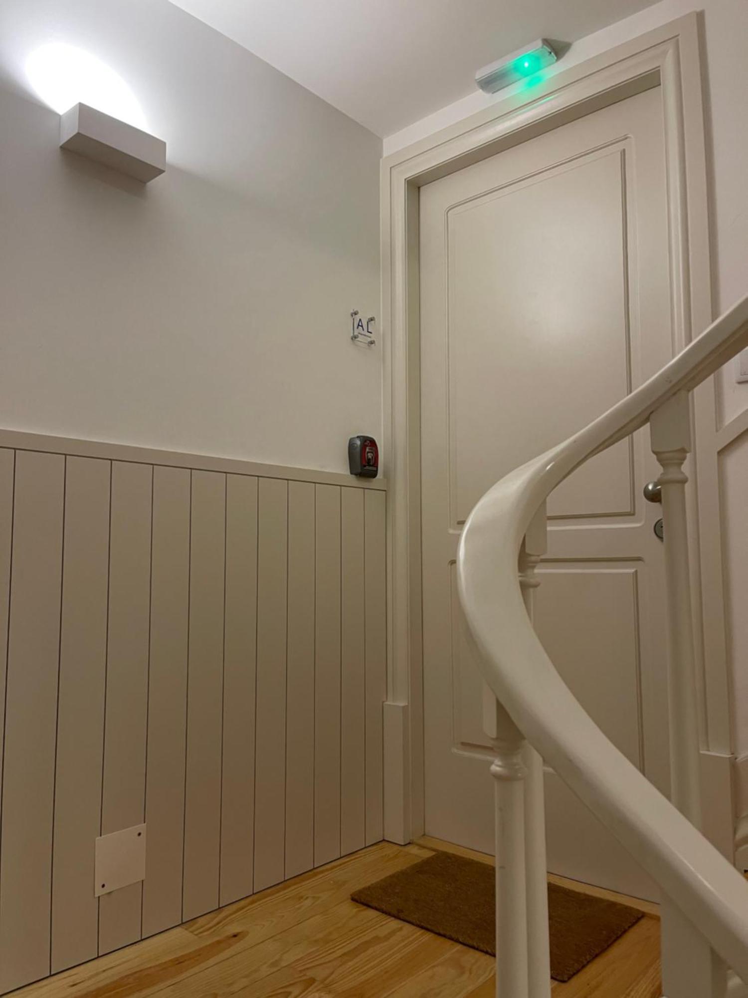 Historic Porto Balcony Hideaway - Taipas House 60 Apartment Exterior photo