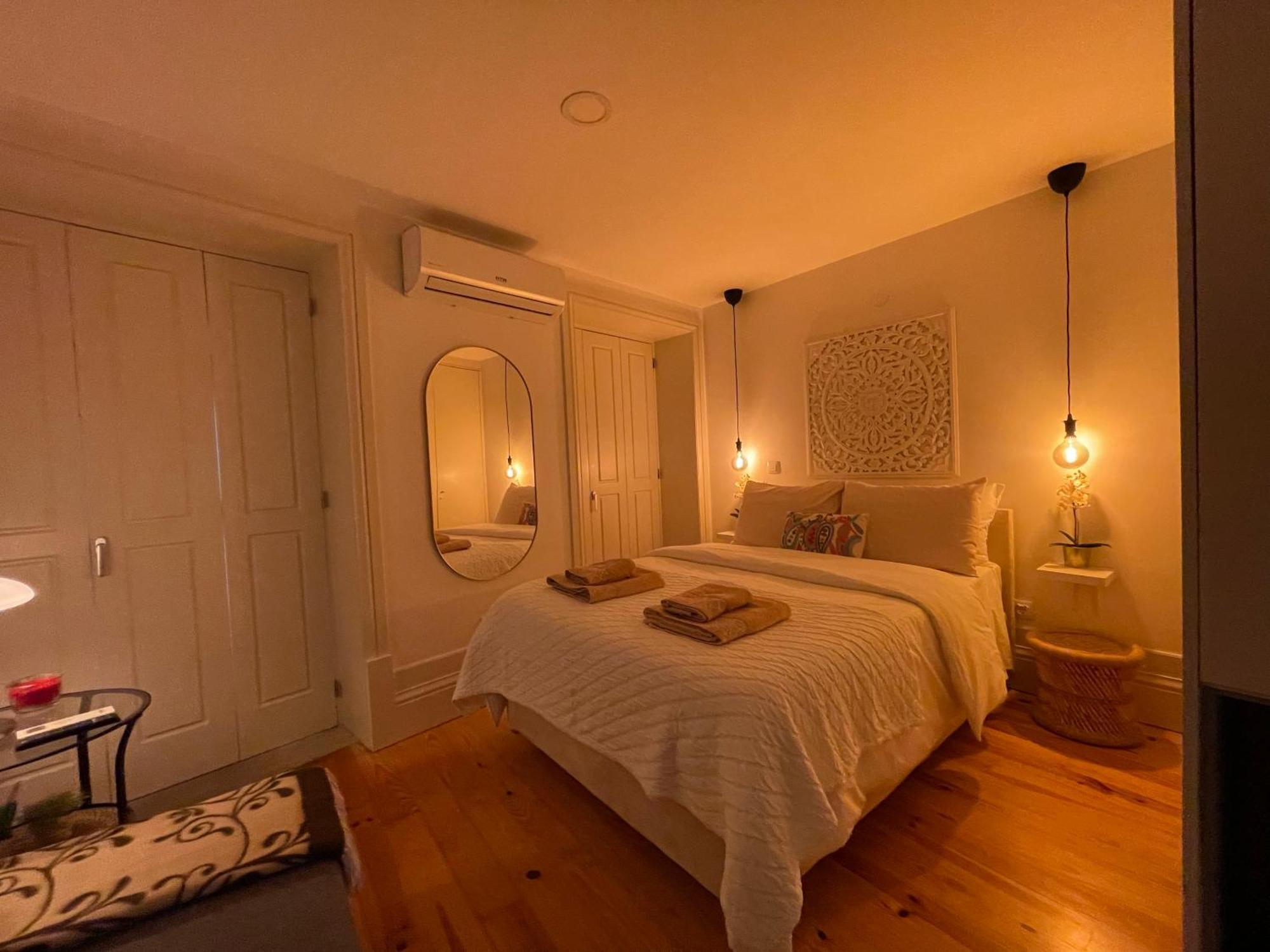 Historic Porto Balcony Hideaway - Taipas House 60 Apartment Exterior photo